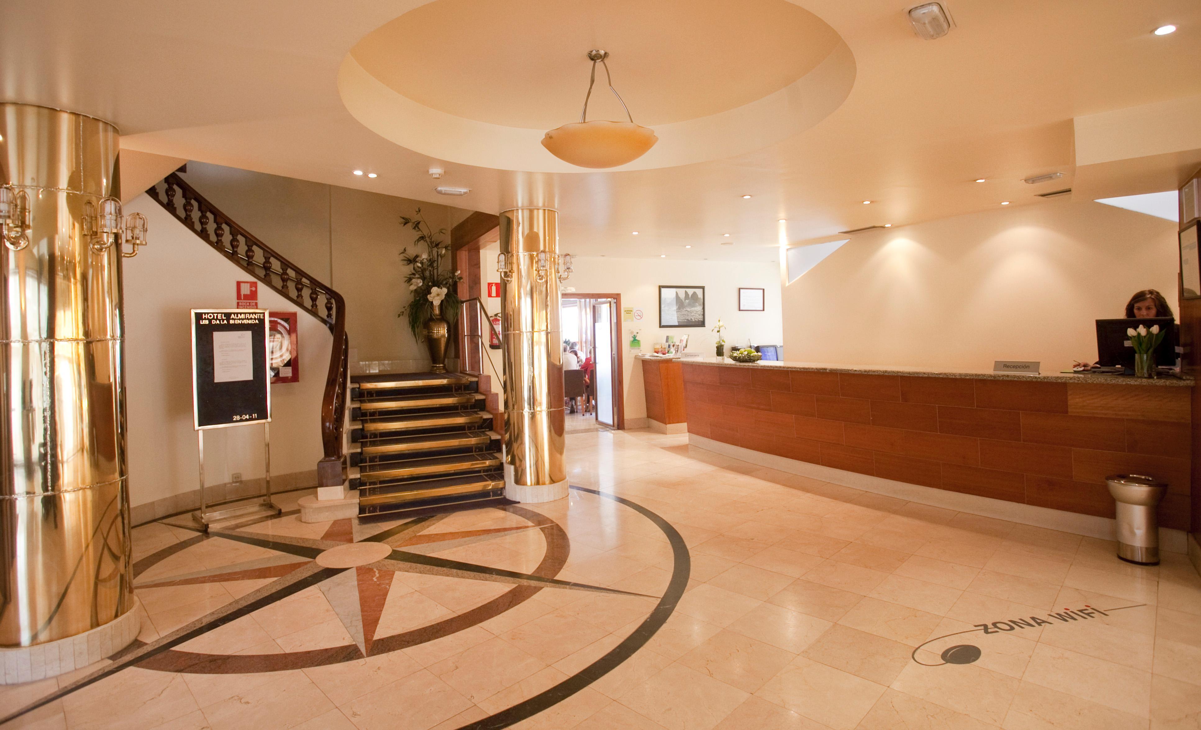 Hotel Almirante Феррол Экстерьер фото