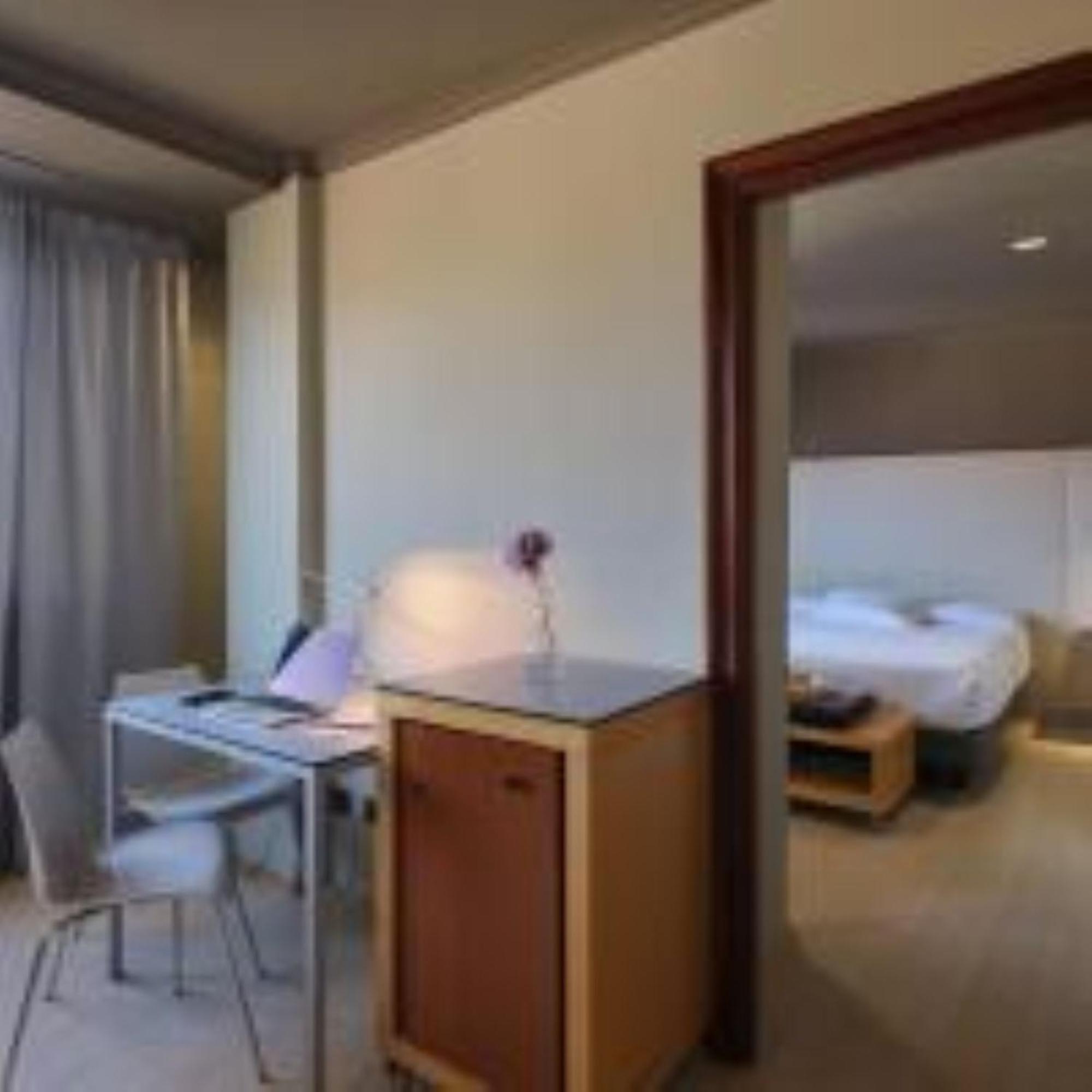 Hotel Almirante Феррол Экстерьер фото
